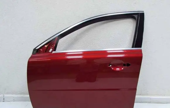 Volvo V70 Front door 54749