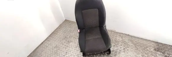 Chevrolet Captiva Front driver seat 