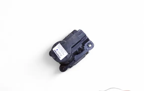 Mitsubishi ASX Air flap motor/actuator CSA512T010