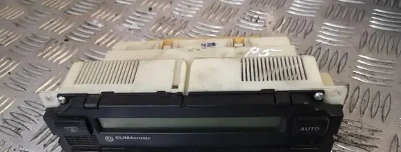 Volkswagen PASSAT B5 Climate control unit