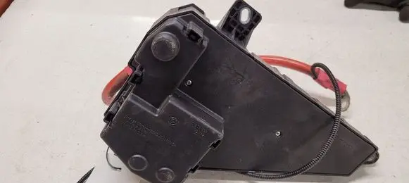 BMW 5 E60 E61 Fuse module 6906603 690658807 518811054