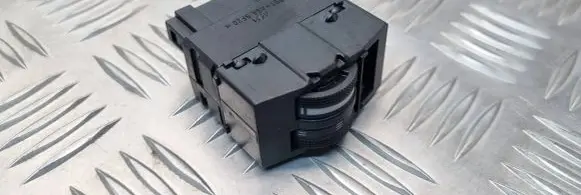 Audi A3 S3 8L Headlight level height control switch 8L0919094A