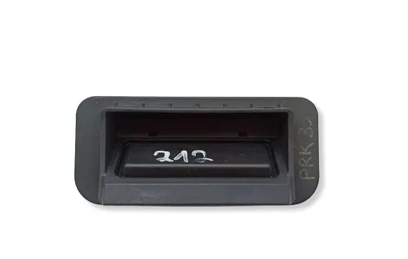 Mercedes-Benz E W212 Tailgate opening switch A2127501593 2218702410