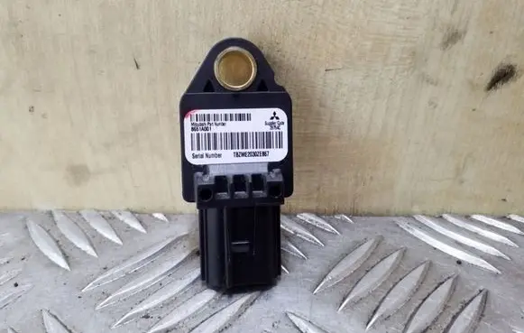 Peugeot 4007 Airbag deployment crash/impact sensor 8651A001