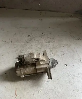 Toyota Yaris Starter motor