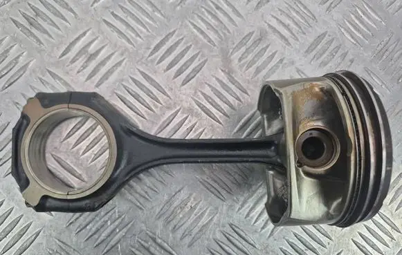 Mercedes-Benz E W212 Piston with connecting rod 92L88 23170