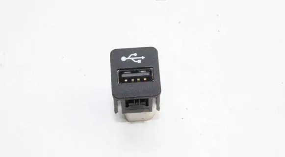 BMW 6 F06 Gran coupe USB socket connector 9229294