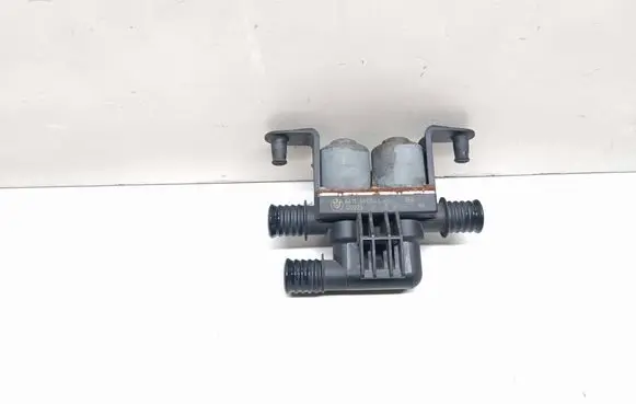 BMW X5 E70 Coolant heater control valve 6910544 64116910544