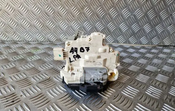 Audi A4 S4 B7 8E 8H Front door lock