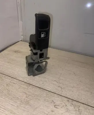 Honda Civic Fuel tank opening switch 