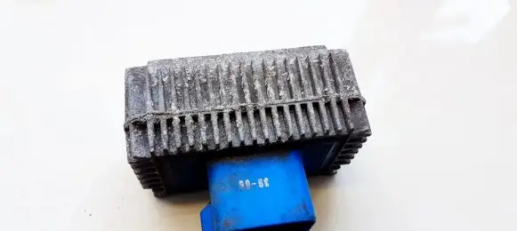Opel Astra H Glow plug pre-heat relay 55353011 51299014B