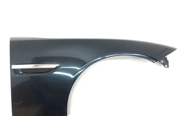 Jaguar XK - XKR Fender C2P21670