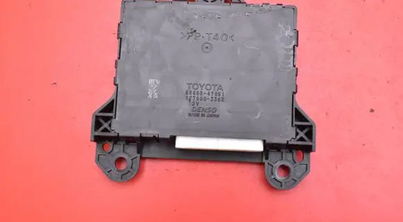 Toyota Prius (XW30) Engine control unit/module ECU 88650-47051