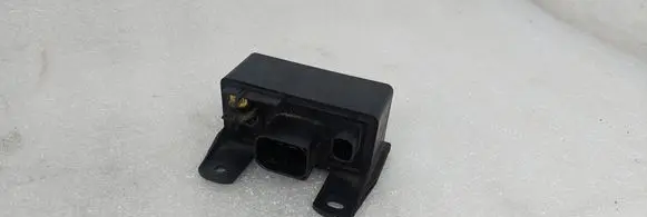 Mercedes-Benz S W220 Glow plug pre-heat relay PA6GF30