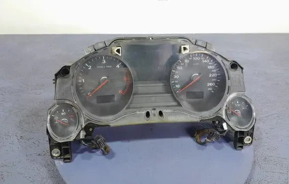 Audi A8 S8 D3 4E Speedometer (instrument cluster) 4E0920931C