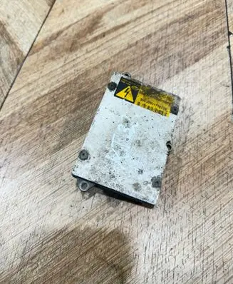 Mercedes-Benz E W211 Headlight ballast module Xenon 5DV00829000 29630105202136