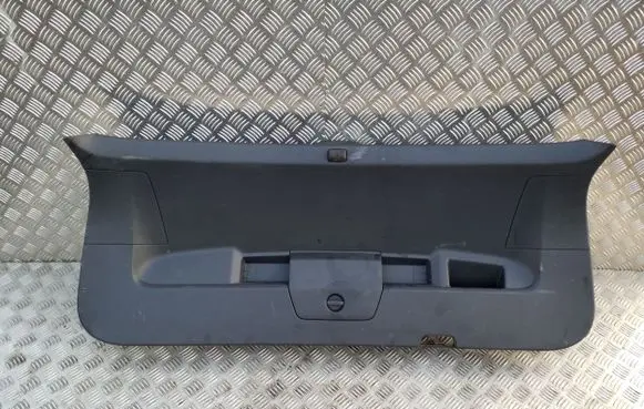 Volkswagen Tiguan Tailgate/boot lid cover trim 5NA867601B 5NA867658 5NA867657
