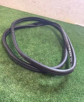 KIA Niro Rubber seal rear door