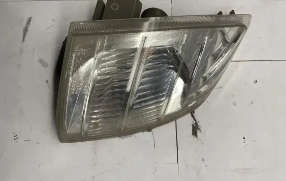 Nissan X-Trail T30 Front indicator light 3443