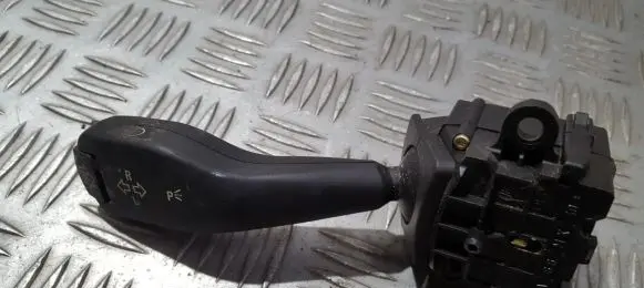 BMW 3 E46 Indicator stalk 8363668 01104010