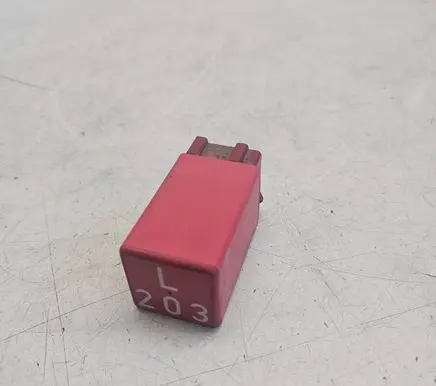Volvo S70 V70 V70 XC Other relay 9472575
