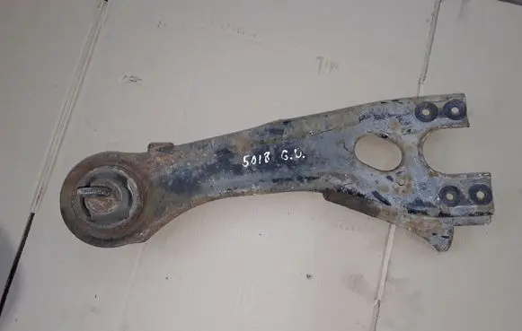 KIA Carens II Rear upper control arm/wishbone NOCODE