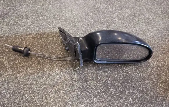 Ford Focus Manual wing mirror 