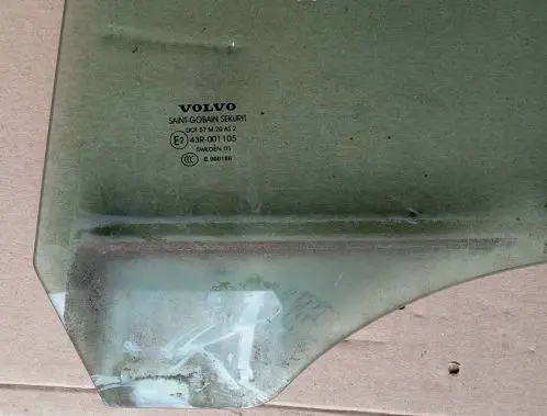 Volvo V50 Rear door window glass 43R001105