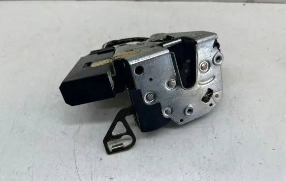 BMW Z3 E36 Front door lock 8353012