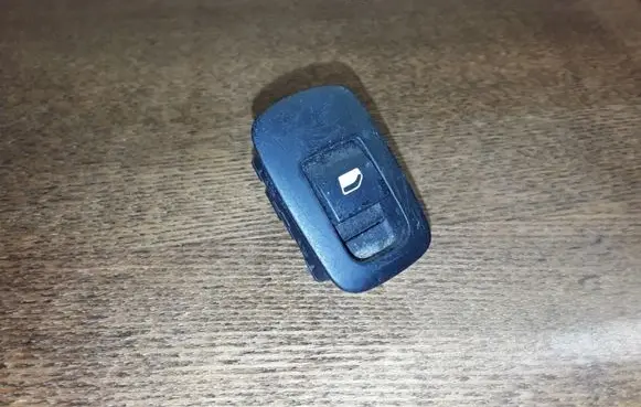 Citroen C4 I Picasso Electric window control switch 96547103XT