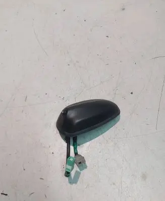 Mazda 3 II Aerial GPS antenna 08672