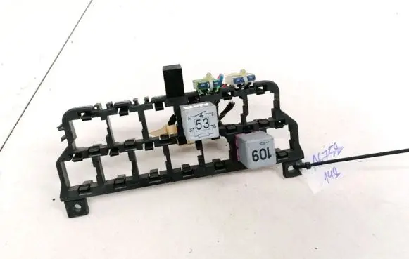 Volkswagen Golf IV Fuse box set 8D0937503E