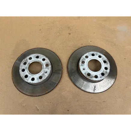 Volkswagen Touran I Rear brake disc