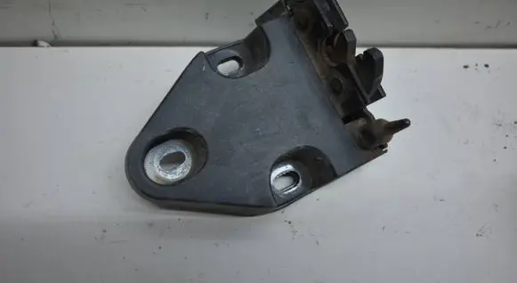 Loading door lock