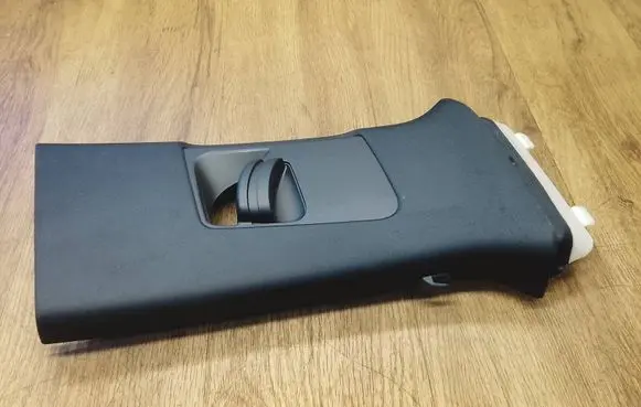 Porsche Macan (95B) (B) pillar trim (top) 95B867294