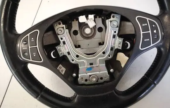 KIA Ceed Steering wheel buttons/switches