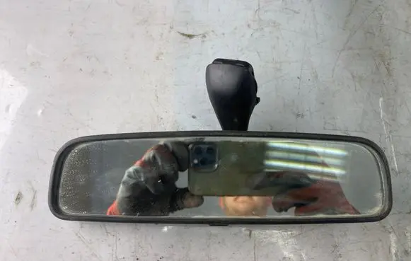Hyundai Matrix Rear view mirror (interior)