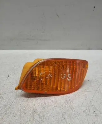Ford Focus Front indicator light 13369
