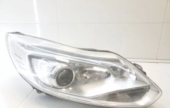 Ford Focus Headlight/headlamp BM5113W029