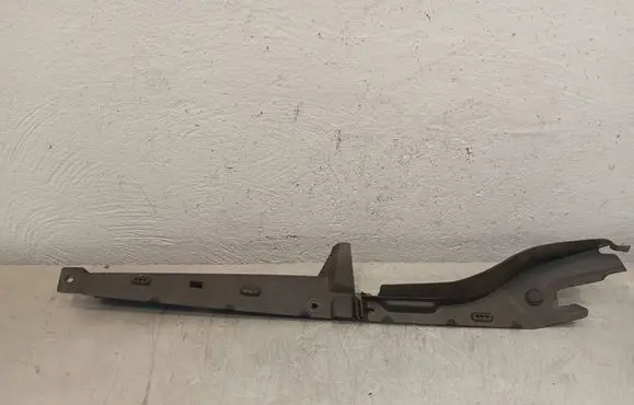 Ford Mondeo MK IV Fender end trim 7S71A02079AE D2L4A