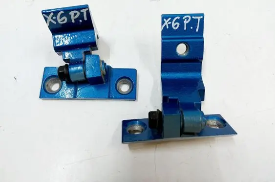 BMW X6 F16 Rear door hinge set 7160824