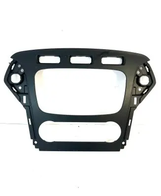 Ford Mondeo MK IV Radio/GPS head unit trim 3100565B