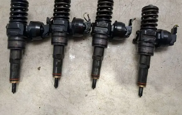 Volkswagen Transporter - Caravelle T5 Fuel injectors set 0414720230