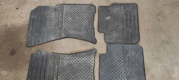 Subaru Legacy Car floor mat set 