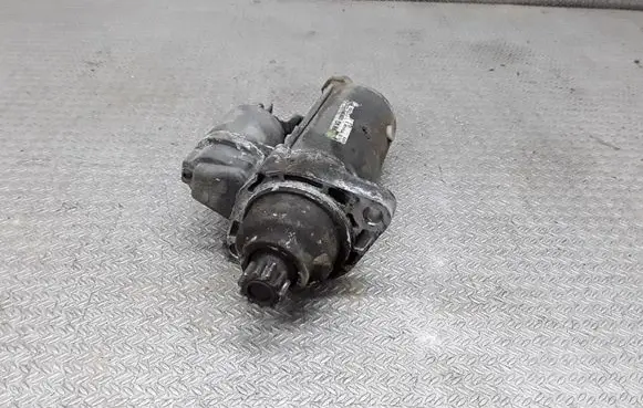 Volkswagen Golf IV Starter motor 02M911023C D7RS50