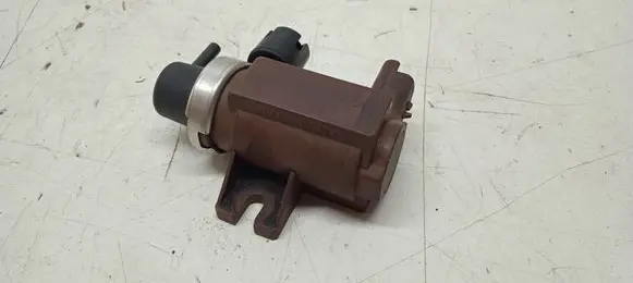 Peugeot 308 Turbo solenoid valve 72832804