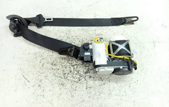 Mercedes-Benz E W213 Front seatbelt A2138600701