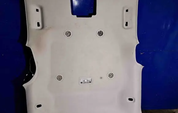 Chevrolet Tahoe Headlining P14772A GMT60421881