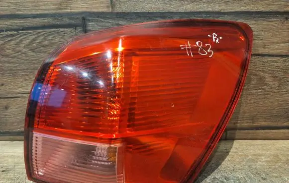 Nissan Qashqai+2 Rear/tail lights 05090