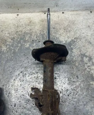 Nissan Almera Tino Front shock absorber/damper